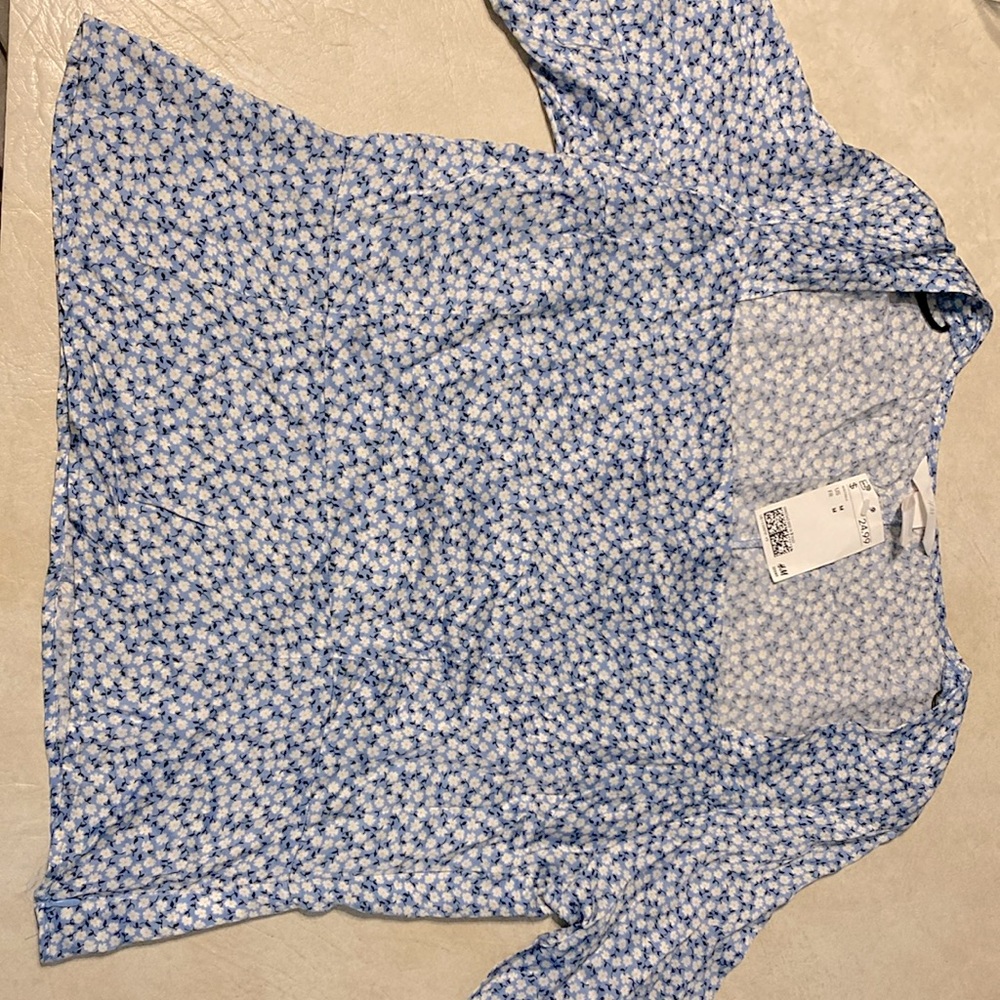 H&M NWT Floral Blouse